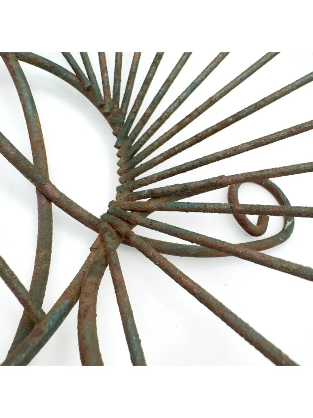 Mid Century Modern Brass Butterfly Wire Rack Curved Vintage Design Fruit Decor